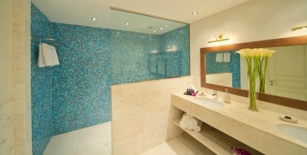 Marina Suite bathroom