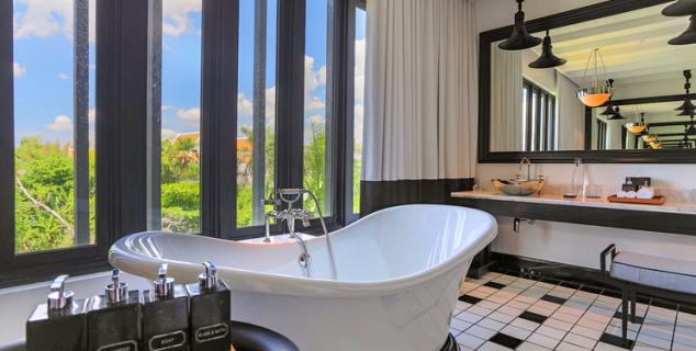 Siam Suite Bath